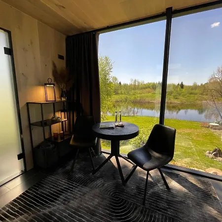 Oeoed Hoetels Metsajaerve Apartmán *